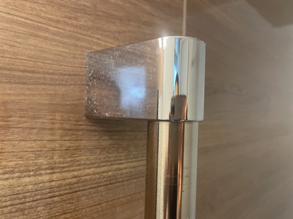 シャワー掛け具の汚れた画像